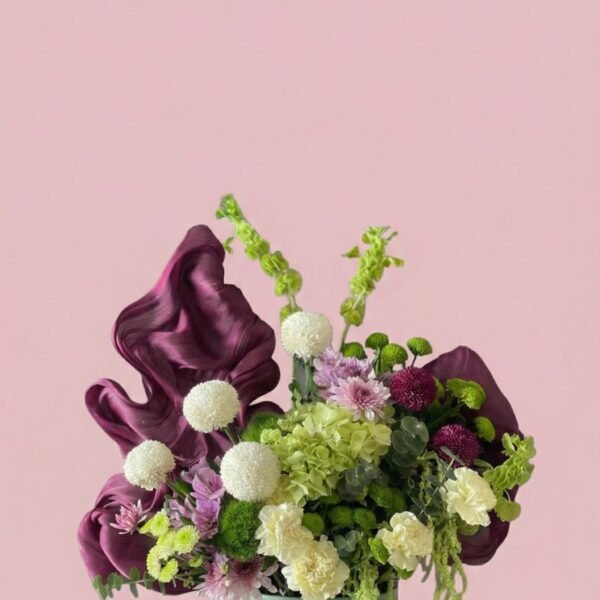 Heartfelt bloom vase